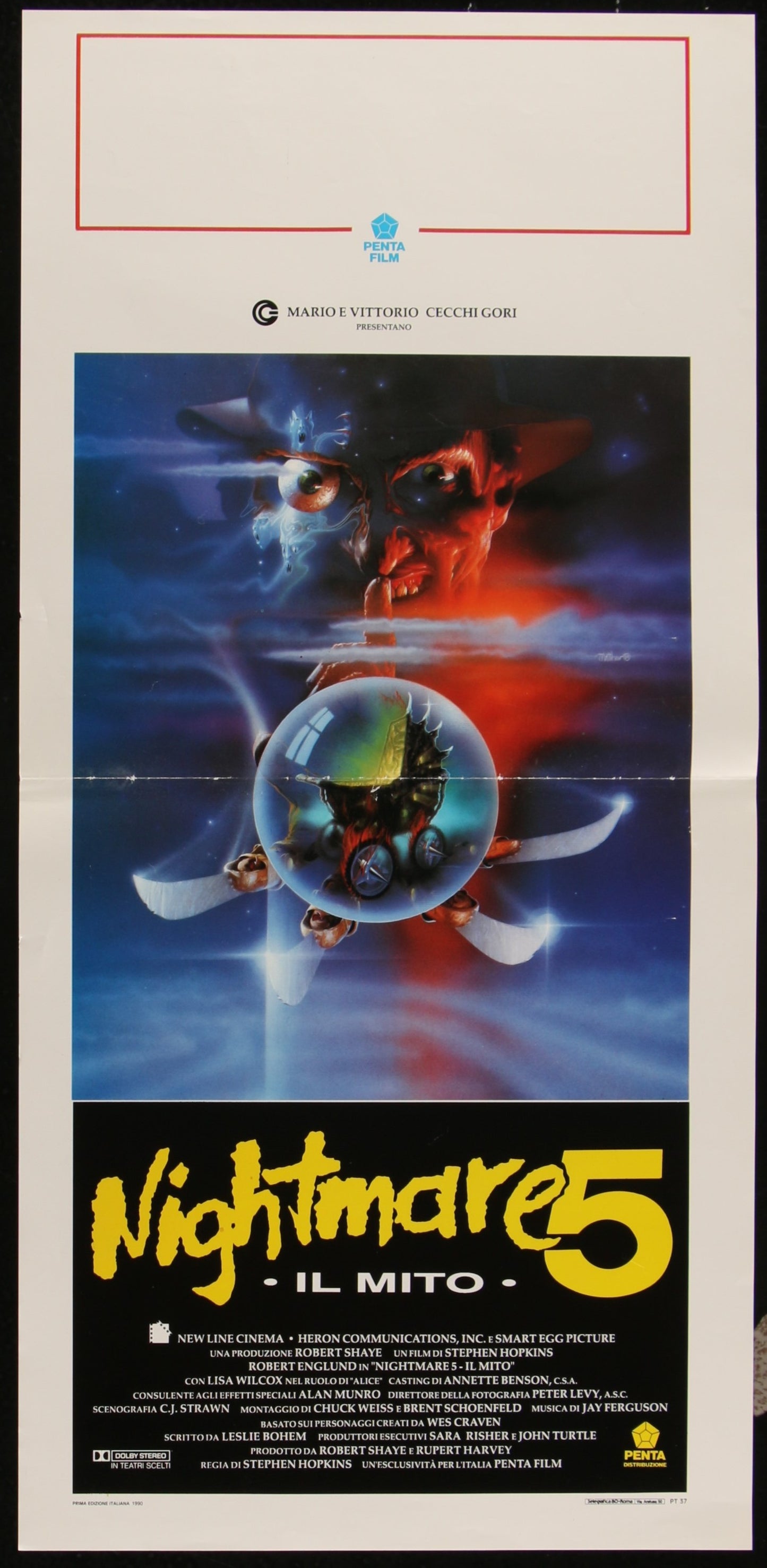 Original Italian Locandina movie poster for A Nightmare On Elm Street V: The Dream Child (1989), featuring an image of Freddy Krueger with a dark background.
