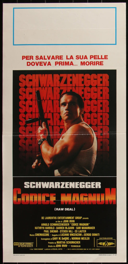 1986 Italian Locandina Movie Poster for Raw Deal featuring Arnold Schwarzenegger, with red and black text on a beige background.